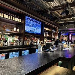 Puttshack - St. Louis - Upstairs bar