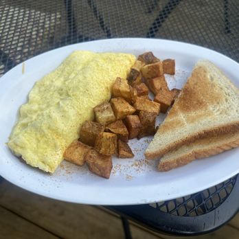 Gringo's Diner - Omelette, potatoes, and toast - Diners Near Me - Hilton Head Island, South Carolina Gringo's Diner - Omelette, potatoes, and toast - Diners Near Me - Hilton Head Island, South Carolina