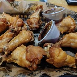 Wings Etc - Drummies with hot honey garlic