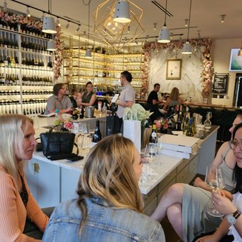 Neighborhood Vintner - Tasting Station - Wine Bars Near Me - Austin, Texas Neighborhood Vintner - Tasting Station - Wine Bars Near Me - Austin, Texas