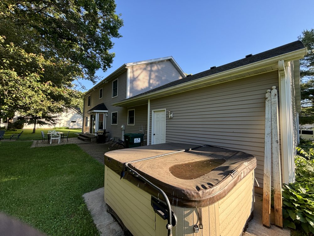 Clear View Window And Gutter Cleaning - Oostburg, WI