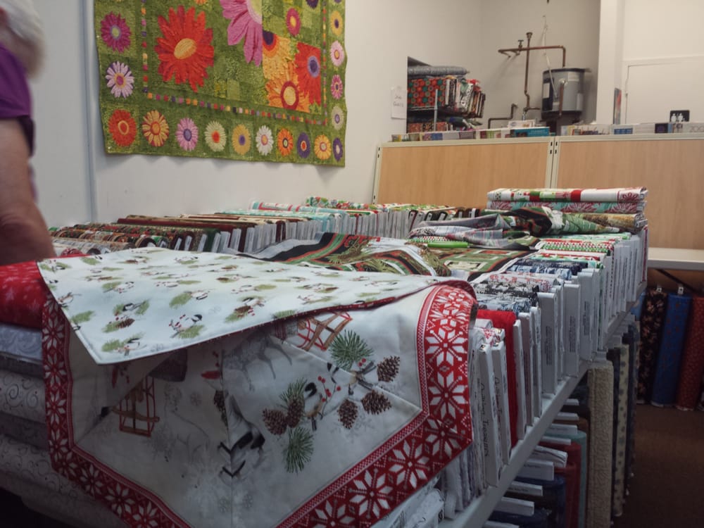 SUZZIE’S QUILT SHOP Updated September 2024 18 Reviews 10404