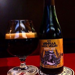 Cerveseria Catalluna - Vanilla Black Velvet Guineu Craft Beer & La Quince Brewery. Imperial Stout Barrel Aged, 9,5% ABV