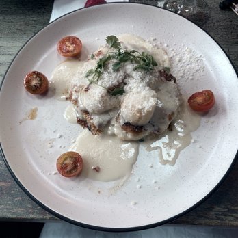 Clear Sky on Cleveland - Scallops over quinoa (?) pancake with cream sauce. - New American Near Me - Clearwater, Florida Clear Sky on Cleveland - Scallops over quinoa (?) pancake with cream sauce. - New American Near Me - Clearwater, Florida