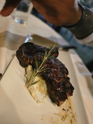 Sear Steakhouse & Lounge