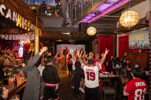 Thriller Social Club by null