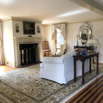 Aiken Manor - Living room - Bed & Breakfast Near Me - Franklin, New Hampshire