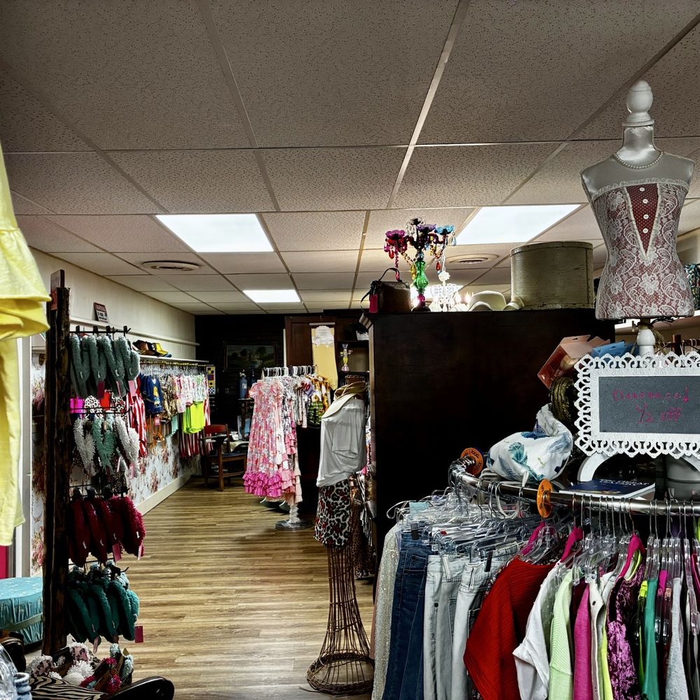BB Boutique - Fashion Near Me - Eufaula, Oklahoma