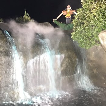 Capt Hook's Adventure Golf - Water fall - Mini Golf Near Me - Myrtle Beach, South Carolina