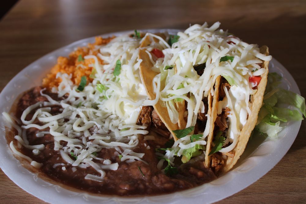 Food from Tacos Mary