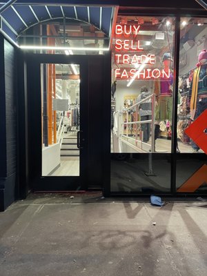 Crossroads Trading by null