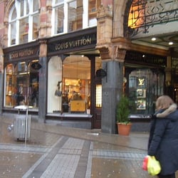 Louis Vuitton - Left Side