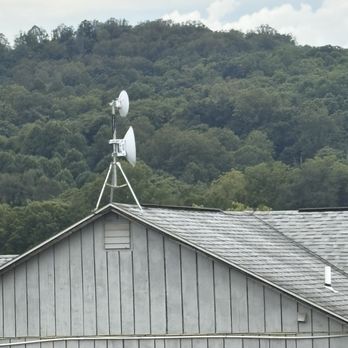 Stribling Orchard - Outside - Fruits & Veggies Near Me - Markham, Virginia
