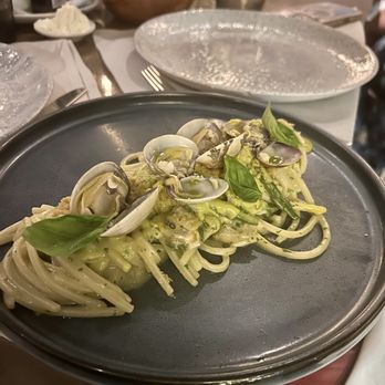 dōma - Pasta with clams - Italian Near Me - Miami, Florida