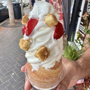 Crispy Cones - Cheesecake and strawberries - Desserts Near Me - Carlsbad, California Crispy Cones - Cheesecake and strawberries - Desserts Near Me - Carlsbad, California