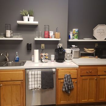 HQ Brookfield - Wisconsin Ave - Shared Office Spaces Near Me - Brookfield, Wisconsin HQ Brookfield - Wisconsin Ave - Shared Office Spaces Near Me - Brookfield, Wisconsin