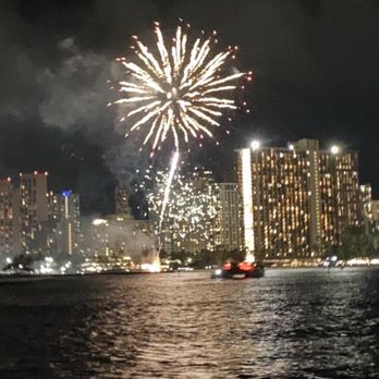 Holokai Catamaran - Fireworks - Boating Near Me - Honolulu, Hawaii