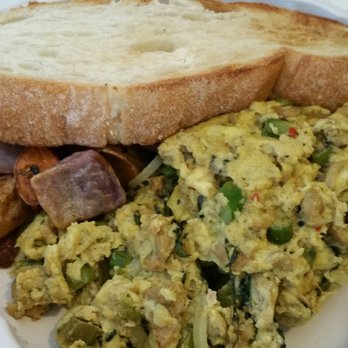 Sweet Maple - Curry Chicken Scramble: chicken-curry sausage, basil, asparagus, shallot, no carrots, potato medley, toast ($15.50), DoorDash - American Near Me - San Francisco, California