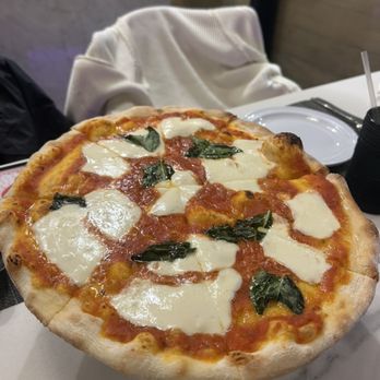 Il Fiora - margherita - Italian Near Me - Buena Park, California