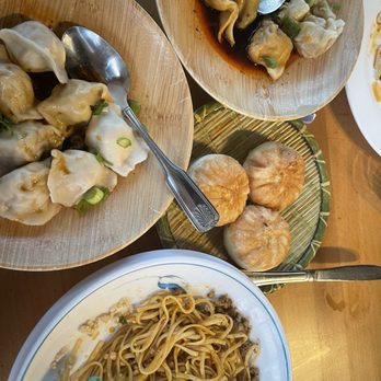 Hi Trendy Dumpling - Pan Fried Bao, Dan Dan Noodle, Chili Oil Dumpling, Steam Chicken Dumpling - Szechuan Near Me - Houston, Texas Hi Trendy Dumpling - Pan Fried Bao, Dan Dan Noodle, Chili Oil Dumpling, Steam Chicken Dumpling - Szechuan Near Me - Houston, Texas