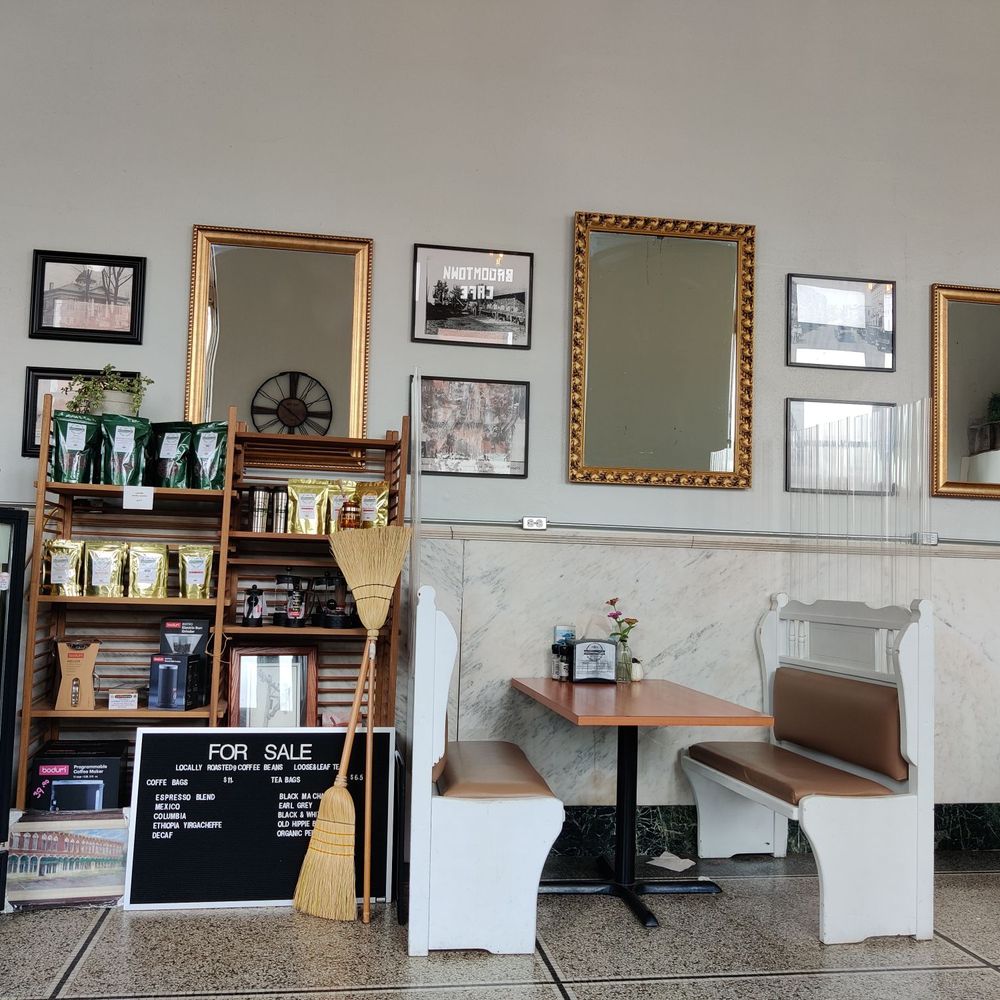 Broomtown Cafe - Cafes Near Me - Arcola, Illinois