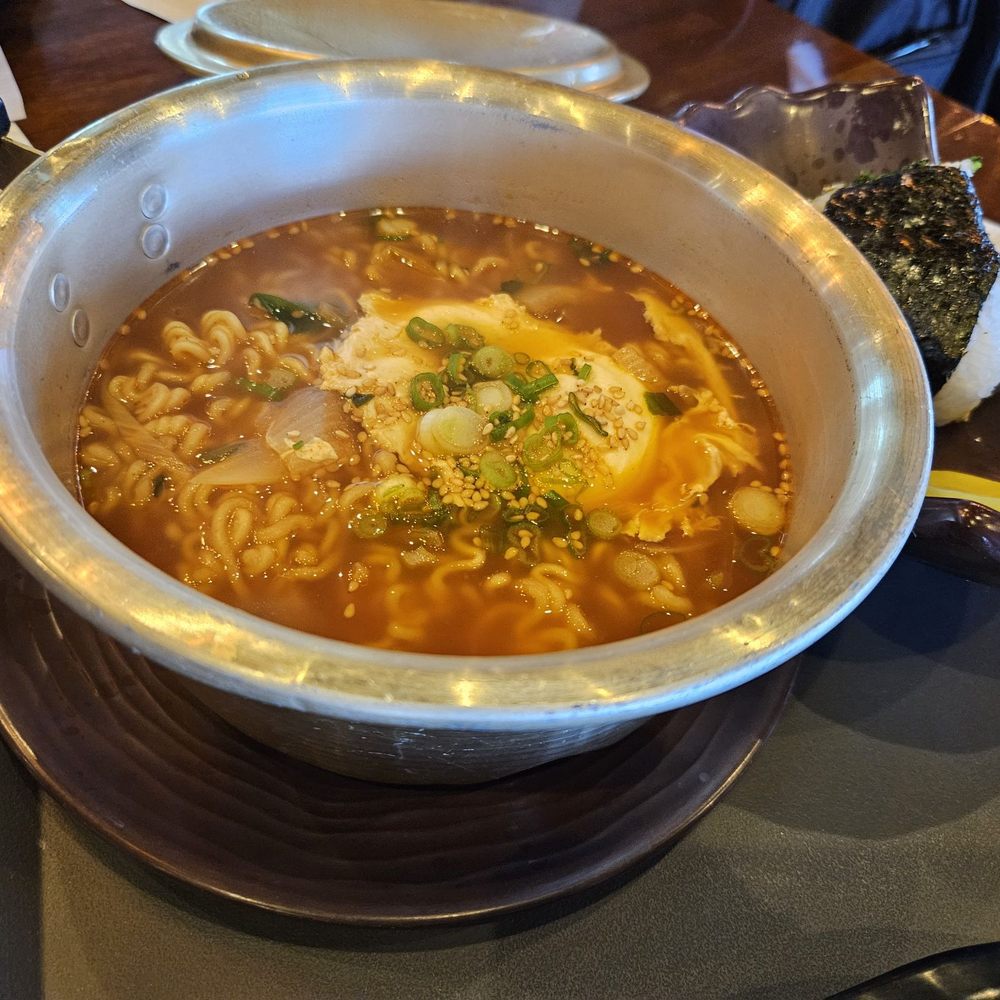 Izzi Korean Kitchen - Ramen - Korean Near Me - Orlando, Florida Izzi Korean Kitchen - Ramen - Korean Near Me - Orlando, Florida