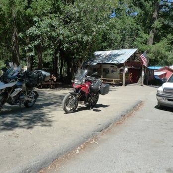Mad River Burger Bar - Street view. Note the picnic tables for dining! - Burgers Near Me - Mad River, California Mad River Burger Bar - Street view. Note the picnic tables for dining! - Burgers Near Me - Mad River, California