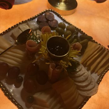Cache - Wine Bars Near Me - Chicago, Illinois