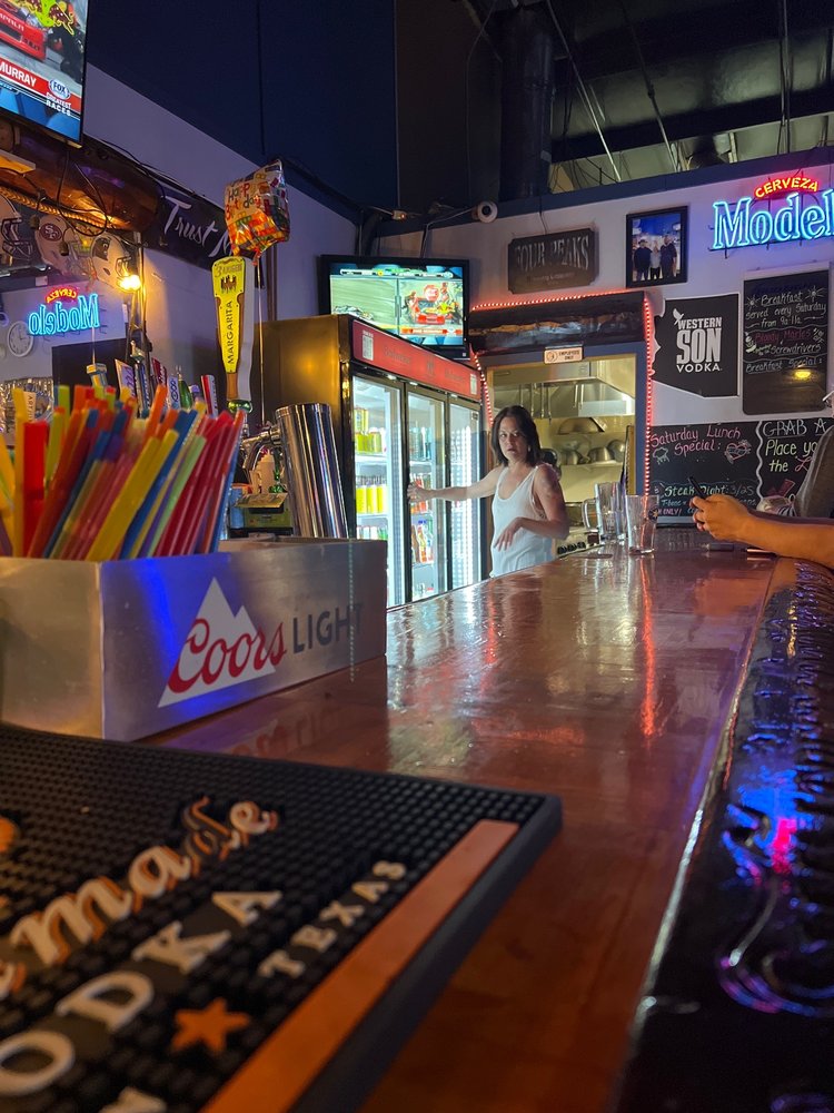 Tony's Too Bar And Grill