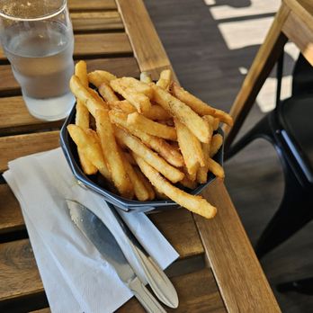 Jack's Chowder - Decent fries, doesn't make up for the rest of the meal. - Comfort Food Near Me - Vancouver, British Columbia
