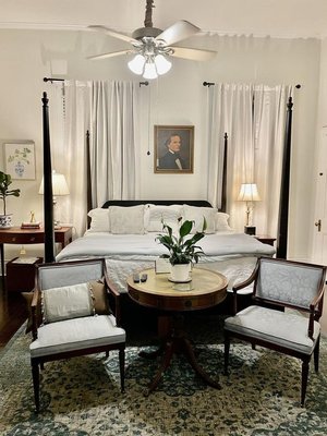 Chesnut Cottage Inn by null