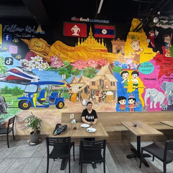 Spicy Joi - Decor - Sandwiches Near Me - Concord, California Spicy Joi - Decor - Sandwiches Near Me - Concord, California