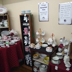 Main Street Emporium Antiques and Gifts - Shopping while the hubbs is at the coffee shop across the street. The Emporium is upstairs and downstairs inside the candy shop.