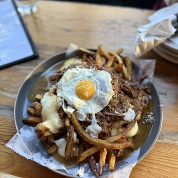 The Urban Tap - Short rib poutine fries - Gastropubs Near Me - Pittsburgh, Pennsylvania The Urban Tap - Short rib poutine fries - Gastropubs Near Me - Pittsburgh, Pennsylvania
