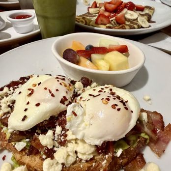 Wildberry Pancakes and Cafe - Bacon & Avocado Toast - Breakfast & Brunch Near Me - Chicago, Illinois Wildberry Pancakes and Cafe - Bacon & Avocado Toast - Breakfast & Brunch Near Me - Chicago, Illinois