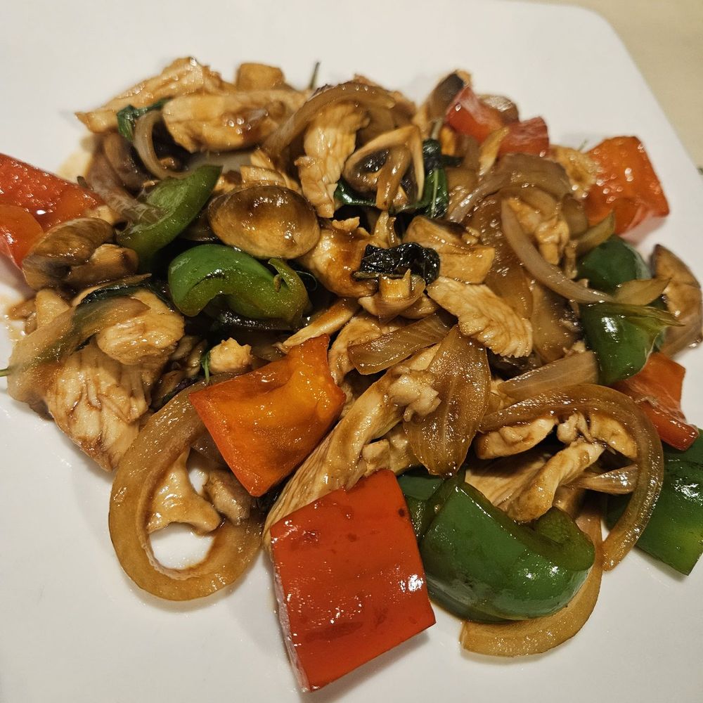 Simply Pho House - Thai Basil entree with chicken - Asian Fusion Near Me - Marble Falls, Texas Simply Pho House - Thai Basil entree with chicken - Asian Fusion Near Me - Marble Falls, Texas