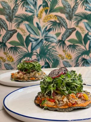Crudo Ceviche & Oyster Bar by null