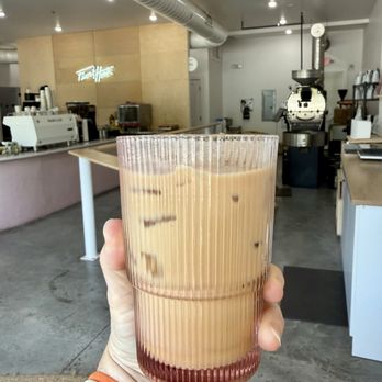 Five and Hoek - Iced latte. My favorite. - Coffee Roasteries Near Me - Knoxville, Tennessee Five and Hoek - Iced latte. My favorite. - Coffee Roasteries Near Me - Knoxville, Tennessee