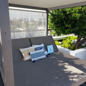 Angler's - Another cabana - Hotels Near Me - Miami Beach, Florida