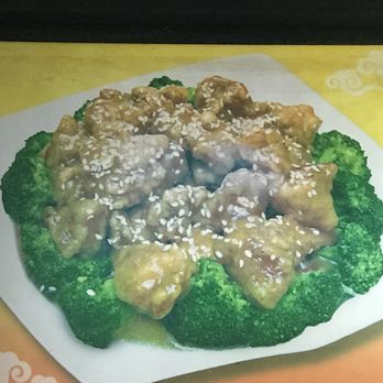 New Hong Kong House - Sesame chicken - Chinese Near Me - Brooklyn, New York