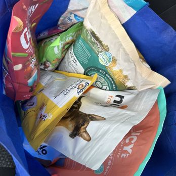 Pet Supreme - Variety of dog and cat food/treats - Local Fish Stores Near Me - Canoga Park, California Pet Supreme - Variety of dog and cat food/treats - Local Fish Stores Near Me - Canoga Park, California