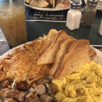 Metro Diner - American Near Me - Altamonte Springs, Florida