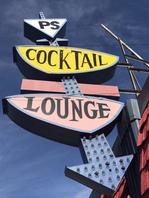P S Lounge by null