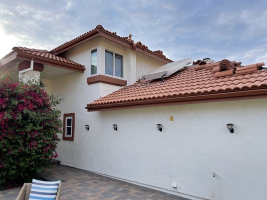 Advanced Roofleak Solutions Logo