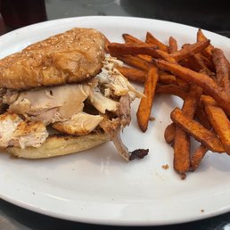 6 Oz. Pulled Chicken Sandwich