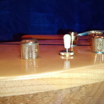13th Street Guitars - Volume Knob is not correctly set on guitar. - Musical Instrument Services Near Me - Huntington Beach, California