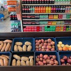 Tootie's Grocery - Fresh Vegetables