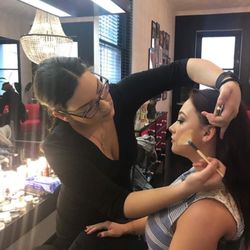 Miss Fox Melbourne - Professional event makeup service