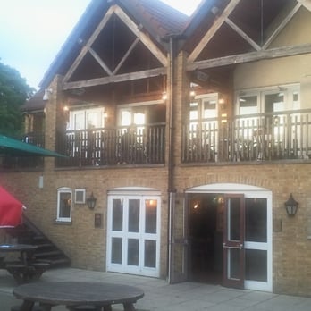 The Black Horse - Pubs Near Me - London, XGL The Black Horse - Pubs Near Me - London, XGL