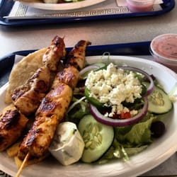 Mythos Grill - Chicken skewers with salad was delicious
